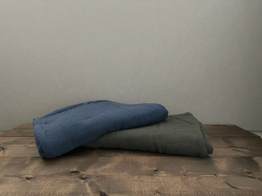 気温が下がってきてるのに意外かもしれませんが…秋冬にガーゼケットがおすすめな理由